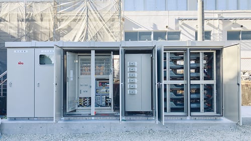 導入事例_愛知県蒲郡市 小中学校体育館・蒲郡文化広場